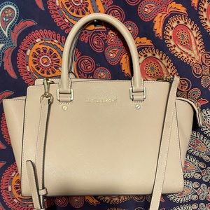 Light Pink Micheal Kors